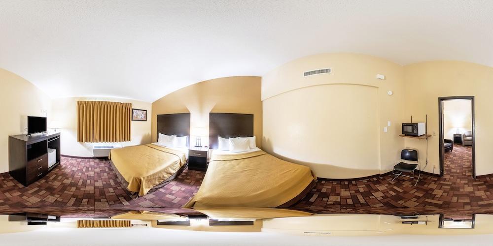 Econo Lodge Watertown Buitenkant foto