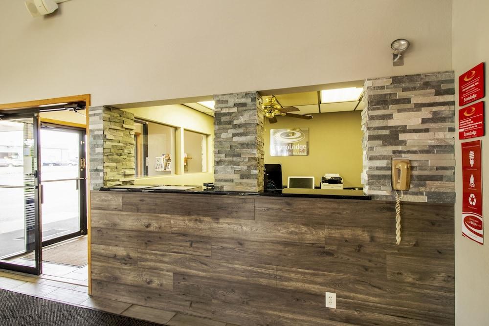 Econo Lodge Watertown Buitenkant foto
