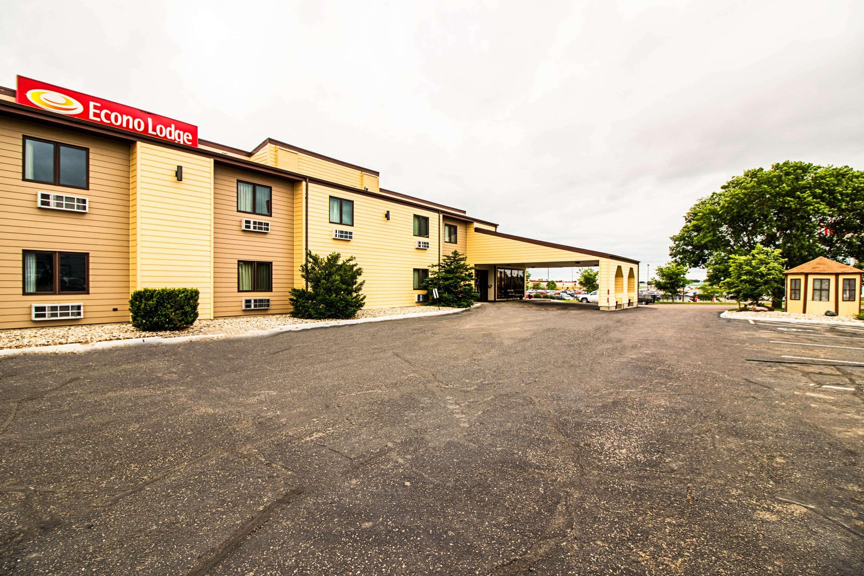 Econo Lodge Watertown Buitenkant foto