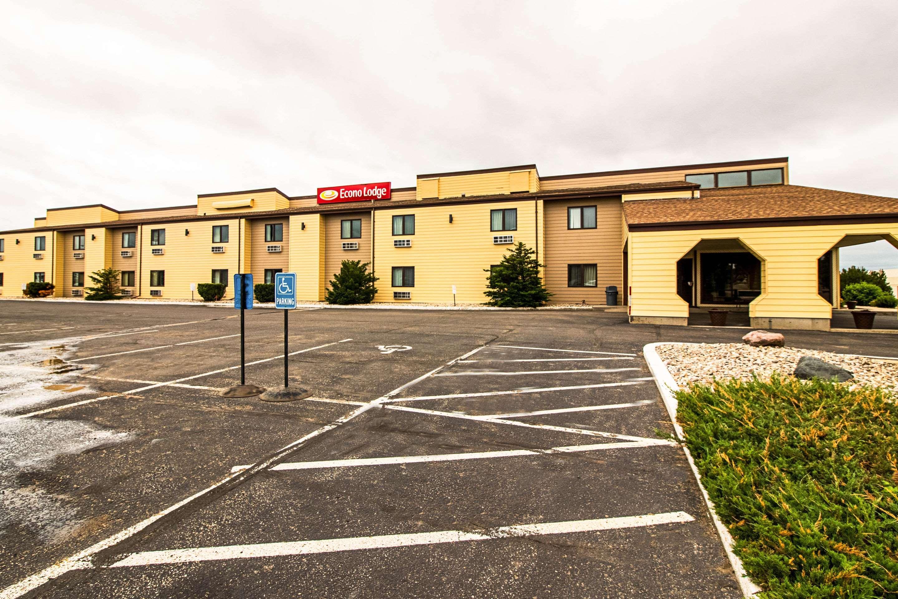 Econo Lodge Watertown Buitenkant foto