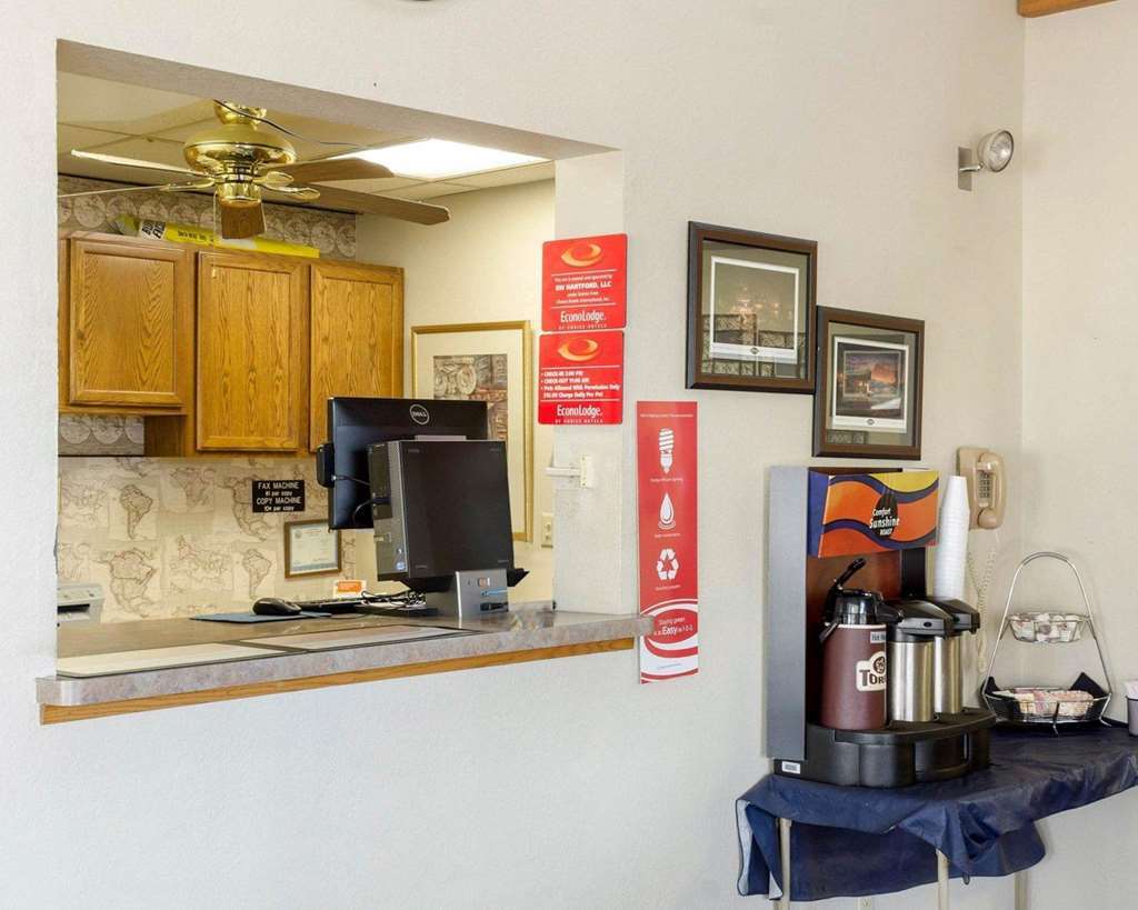 Econo Lodge Watertown Interieur foto