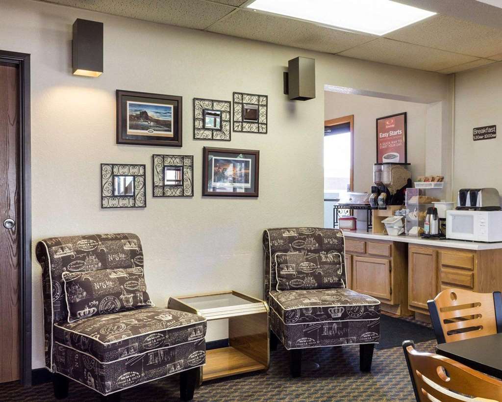 Econo Lodge Watertown Interieur foto