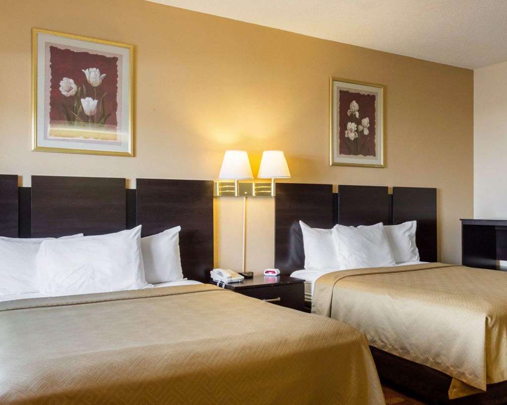 Econo Lodge Watertown Kamer foto