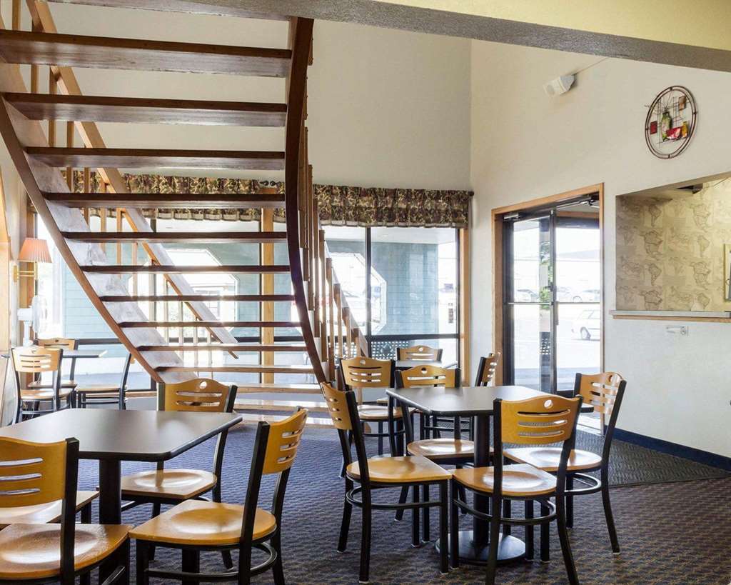 Econo Lodge Watertown Restaurant foto